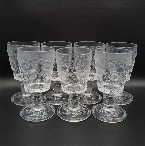 Série sept verres eau - verres,