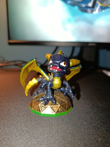 Legendary spyro figurine - legendary,