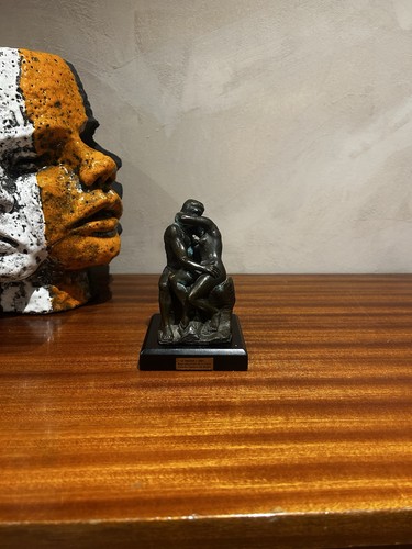 Statue bronze le baiser - –,