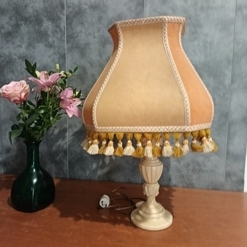 Lampe vintage pied sculpté - pied,