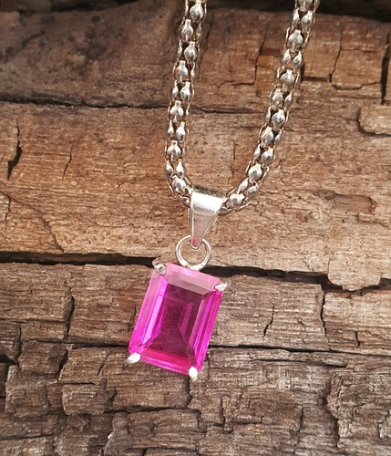Collier pendentif tourmaline