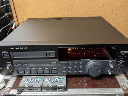Tascam dat recorder - da-40,