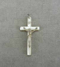 Ancien pendentif en nacre et