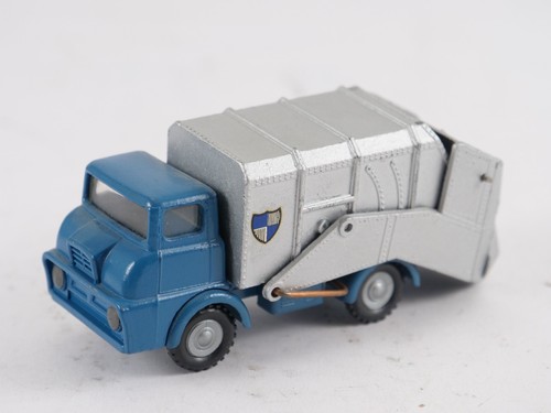 Budgie models no274 refuse - no274,