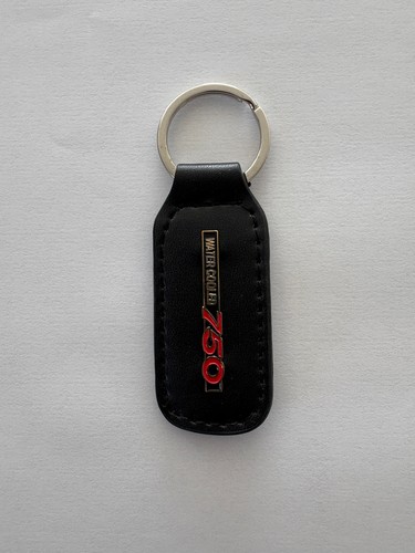 Porte clé suzuki 750 water - clé, gt
