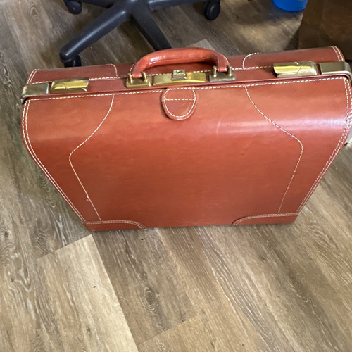 Airway brown leather - 21",