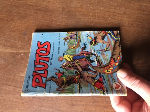 Petit format plutos - bd,