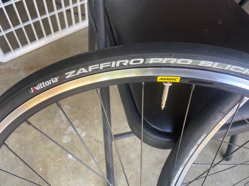 Mavic 700c clincher wheelset - clincher,