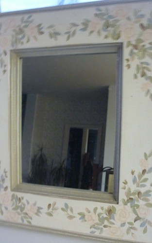 Miroir avec encadrement bois