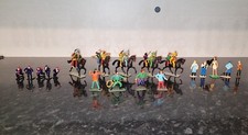 LOT STARLUX FIGURINES WESTERN INDIENS COWBOYS ET DIVERS