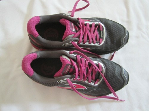 Preowned women size brooks - preowned, women's