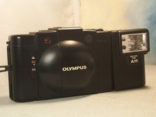 Appareil Photo OLYMPUS XA-2+A11 très bon état
