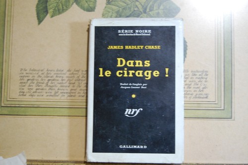 Série noire dans - noire,, cirage
