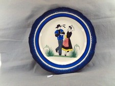 Ancienne assiette en faïence Henriot de Quimper décor danseurs (CL26)