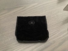 Pochette trousse CHANEL velours noir neuve 9,5X9 cm