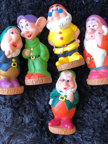 Disney snow white dwarf - white,