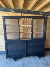 Arrière de comptoir  industriel sur mesure en bois et métal