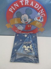 PINS DISNEY CAST MEMBER
