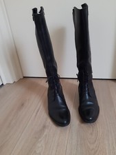 Jolies Bottes noires, MINELLI