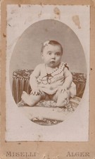 Photo format cdv d'un bébé par Miselli photographe à Alger