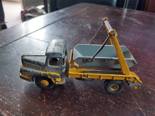 Dinky toys ancien camion - toys,