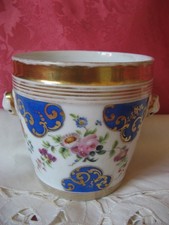ANCIEN CACHE POT PORCELAINE DE PARIS DECOR BLEU OR FLEURS