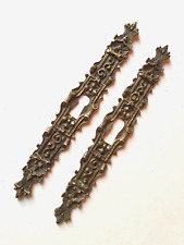 Paire d'Anciennes Entrées de serrure d'armoire ou de buffet- Bronze Louis XIV