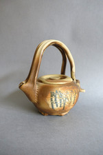 Théière sculpturale