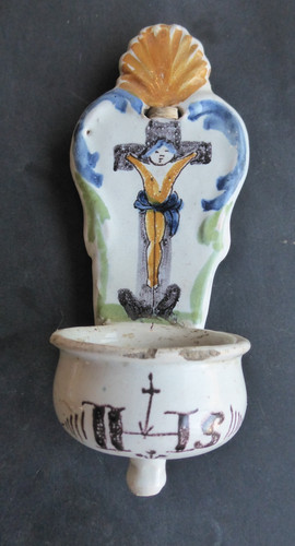 Joli benitier faience de - en,
