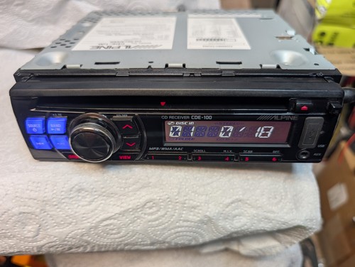 Alpine cde 100 player - cd,