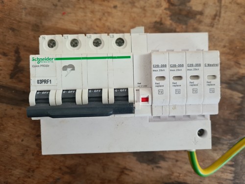 Parafoudre schneider iquick - parafoudre,
