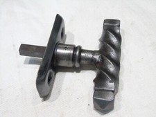 Poignée bouton pour fenêtre en métal torsadé. Carré de 7 mm Verrou serrure