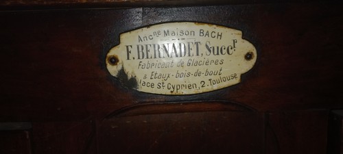 Ancienne glacière familiale