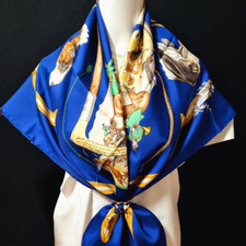 RARE VINTAGE HERMES Soie Scarf