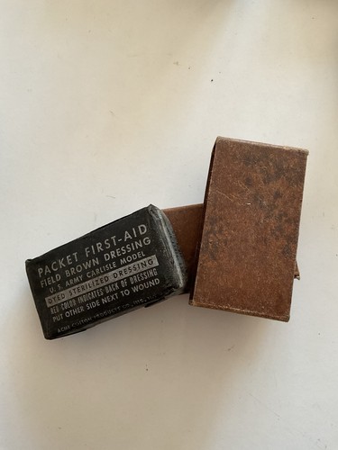 Ww2 packet first aid - packet,