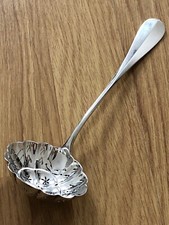 MAGNIFIQUE ancienne CUILLERE