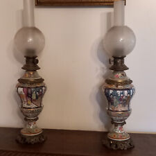 Ancienne Paire De Lampe A Pétrole en porcelaine