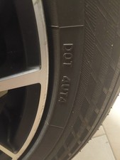  Pneus d'hiver avec roues.