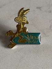 Pin’s Mixa Bébé Coyote Warner Bros •