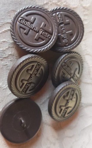 Lot grands boutons haute - 6,
