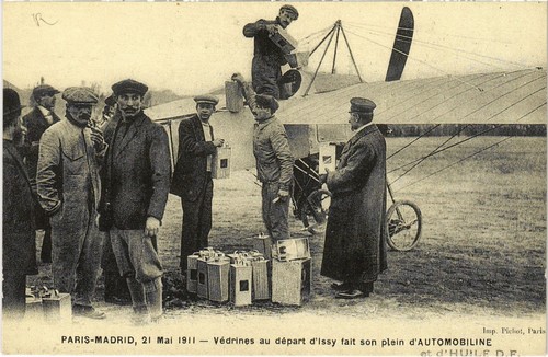 Aviation vedrine refuelling - pc,