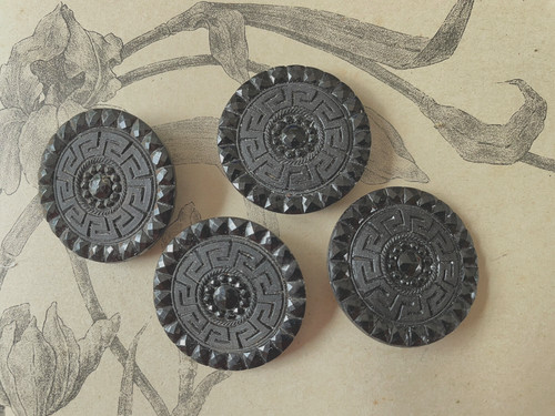 Grands boutons anciens en - 4,
