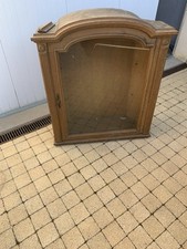 étagère murale ancienne en bois avec étagère en verre