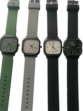 Montre Carrée Femme homme Bracelet  silicone Cadran Bijoux Mode Cadeaux Noel