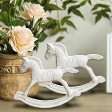 Lot de 2 statues de chevaux à