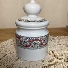 Pot En Porcelaine D’Auteuil