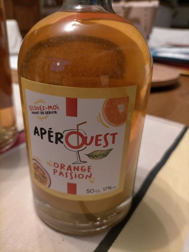 Apéritif aperouest eau - apéritif, (