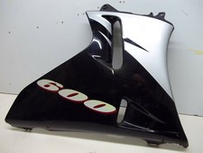 carénage avant droit flanc de Kawasaki 600 ZZR an 1997