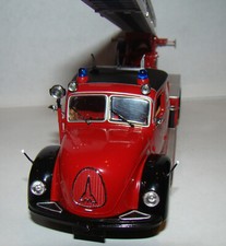 CAMION DE POMPIER MAGIRUS 6500S   1954 MINICHAMPS 1/43 eme