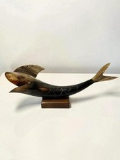 Statue poisson antique en